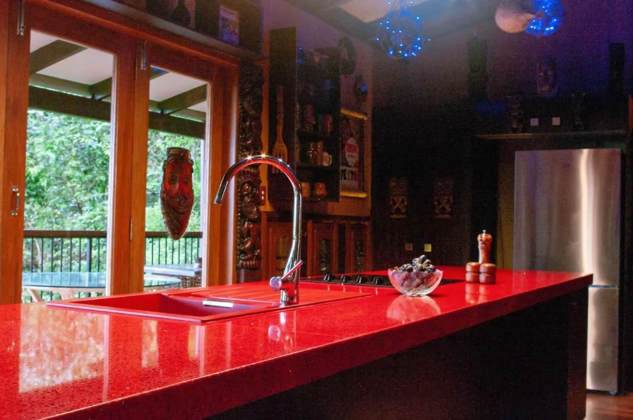 The Luwow Lodge Coolum Beach 0*,  Αυστραλία